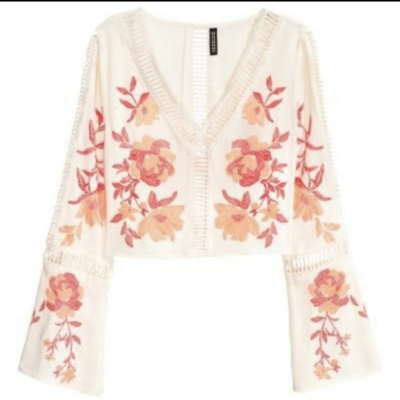 H&M Tops - H&M Cropped Shirt